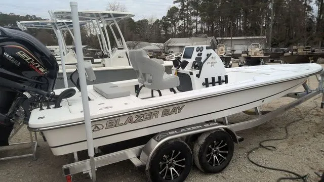 Slide: The Image of Blazer 675 Ultimate Bay 2026 - 3