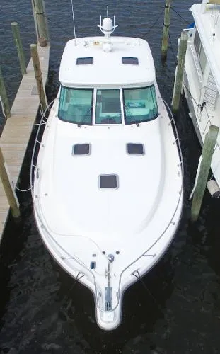 Slide: The Image of Tiara 4200 Open 2004 - 9
