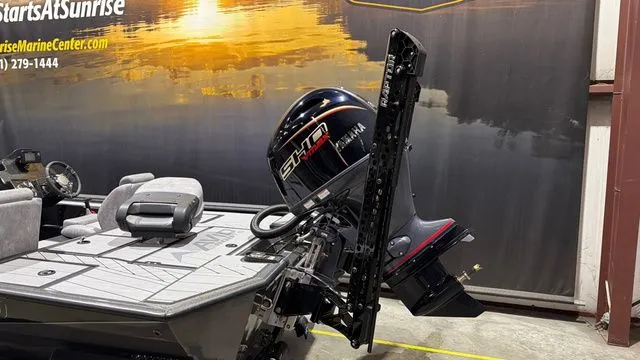 Slide: The Image of Avid Vertex 18 W/Yamaha 115 "SHO" 2026 - 19