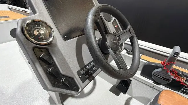 Slide: The Image of Avid Rogue 20 SC W/Yamaha 115 "SHO" 2026 - 12