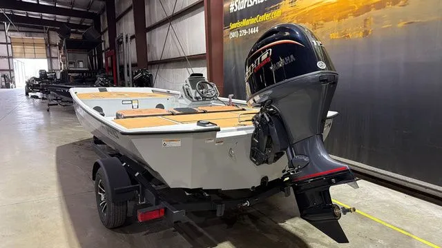 Slide: The Image of Avid Rogue 20 SC W/Yamaha 115 "SHO" 2026 - 3