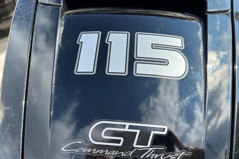 Slide: The Image of 2026 Harris Cruiser 210 outboard motor, 115 HP Command Thrust engine. - 24