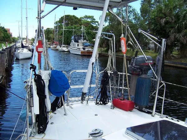 Slide: The Image of Hylas 44 Center Cockpit Sloop 1987 - 6