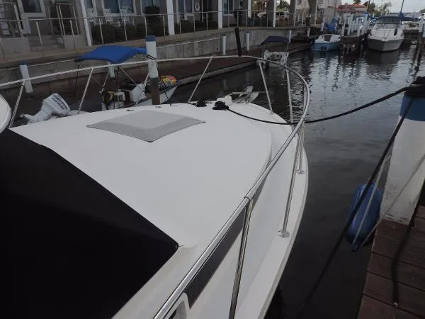 Slide: The Image of Bertram 33 Flybridge Cruiser 1989 - 6