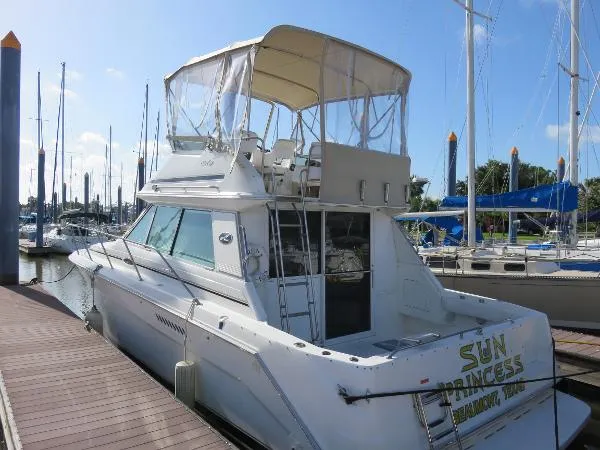 Slide: The Image of Sea Ray 370 Sedan Bridge 1996 - 3