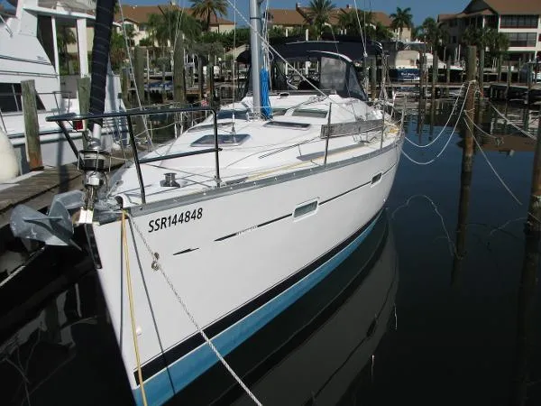 Slide: The Image of Beneteau 373 2007 - 4