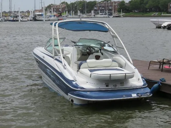 Slide: The Image of Crownline Boats 260 Bowrider 2006 - 1
