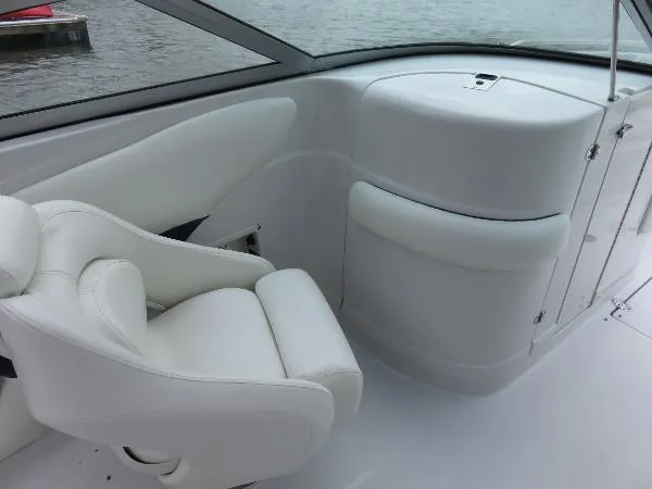 Slide: The Image of Crownline Boats 260 Bowrider 2006 - 11