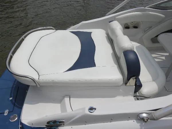 Slide: The Image of Crownline Boats 260 Bowrider 2006 - 3