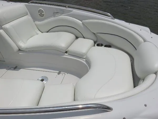 Slide: The Image of Crownline Boats 260 Bowrider 2006 - 8