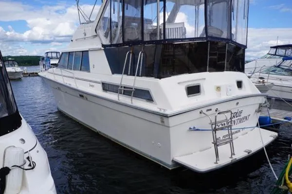Slide: The Image of Silverton 40 Aft Cabin 1989 - 0
