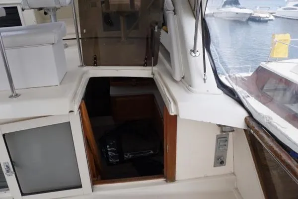 Slide: The Image of Silverton 40 Aft Cabin 1989 - 10