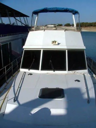Slide: The Image of President 43 Motor Yacht 1988 - 2