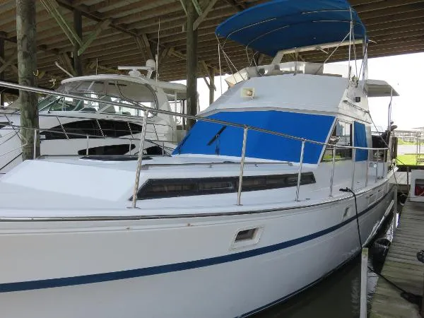 Slide: The Image of President 43 Motor Yacht 1988 - 7