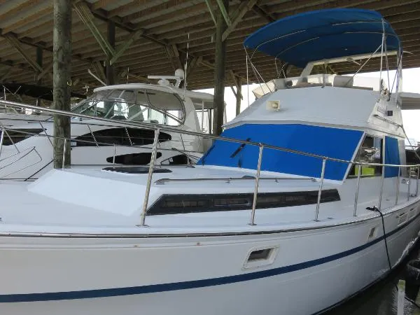 Slide: The Image of President 43 Motor Yacht 1988 - 9