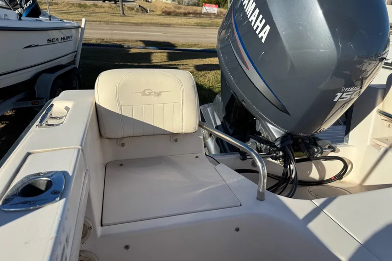 Slide: The Image of 2006 Grady-White Tournament 185 boat with Yamaha 150 engine, rear seating view. - 9