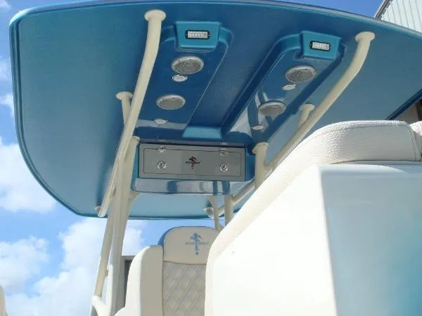 Slide: The Image of Statement 35 SUV 2014 - 11