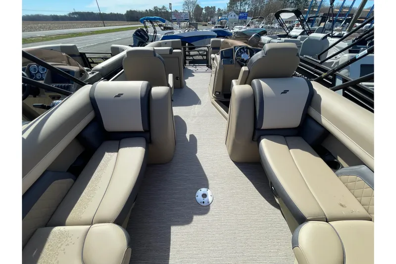 Slide: The Image of Interior of 2026 Starcraft EXS 3 R with luxurious seating. - 9