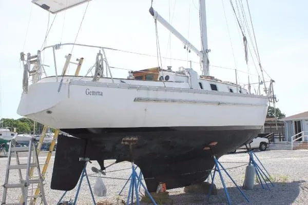 Slide: The Image of Endeavour 32 Sloop 1978 - 1
