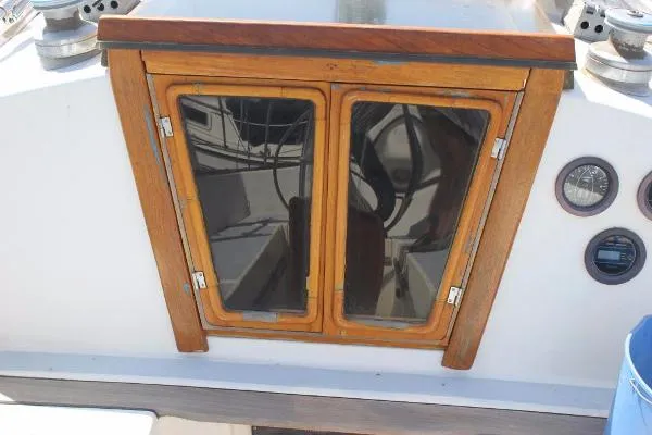 Slide: The Image of Endeavour 32 Sloop 1978 - 8
