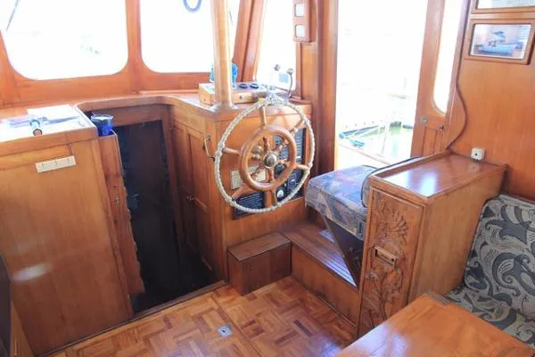 Slide: The Image of CHB 34 trawler 1976 - 6