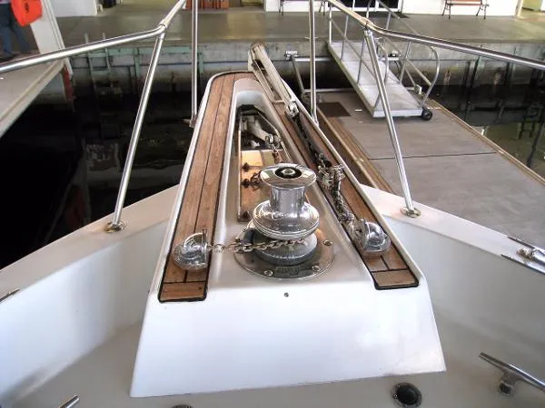 Slide: The Image of Hatteras Yacht Fisherman 1975 - 6