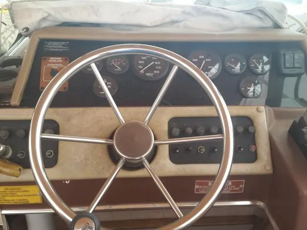 Slide: The Image of Sea Ray 268 Sundancer 1984 - 4