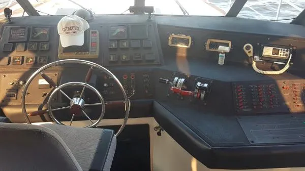 Slide: The Image of Bayliner 4588 Motoryacht 1987 - 7