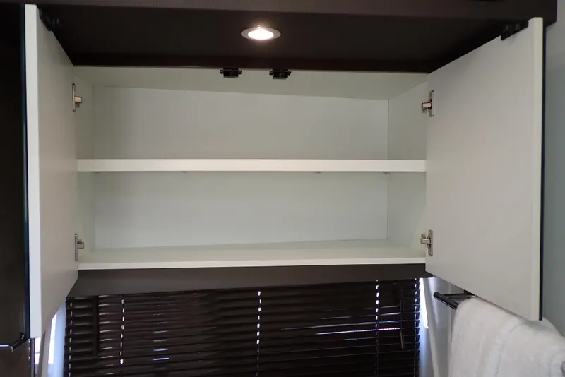 Slide: The Image of Carver C37 2019 - 168