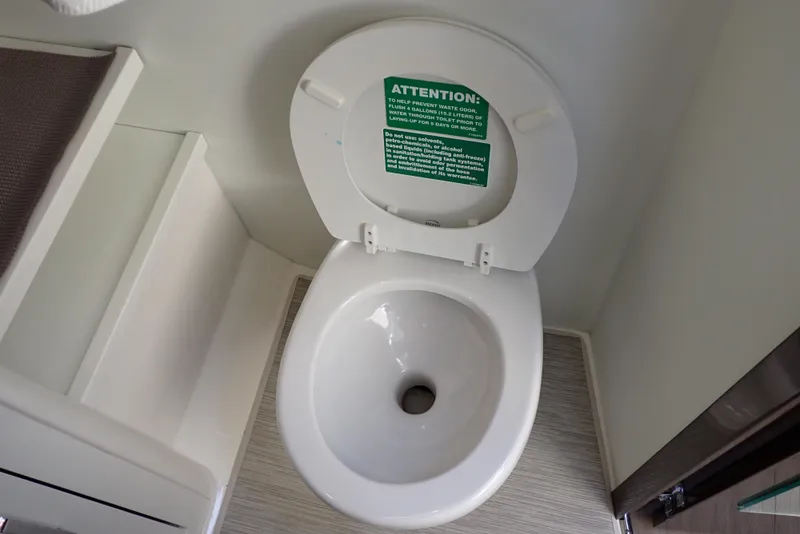 Slide: The Image of Carver C37 2019 - 172