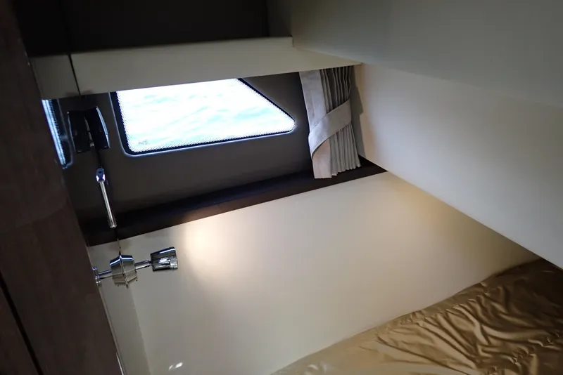 Slide: The Image of Carver C37 2019 - 89