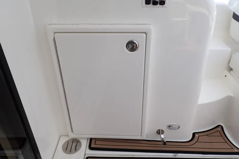 Slide: The Image of Carver Yachts C37 2019 - 116