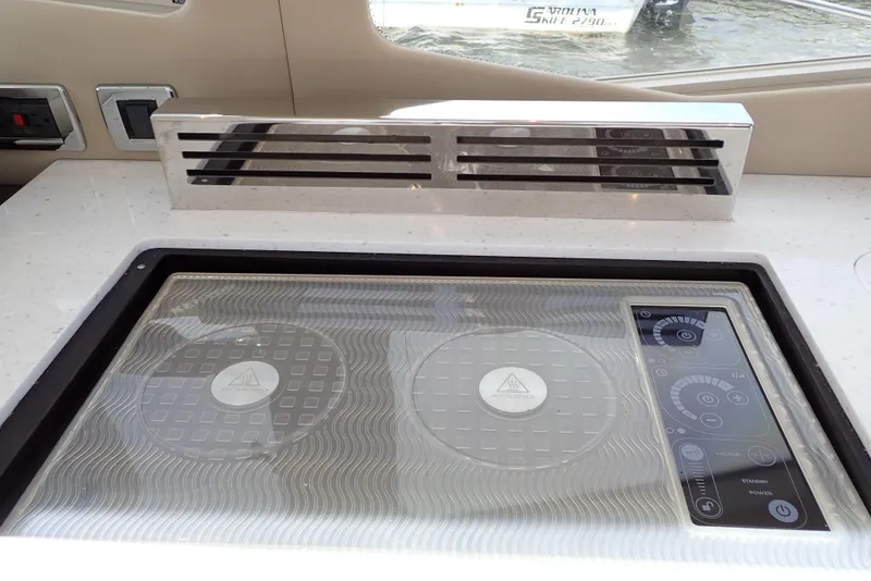 Slide: The Image of Carver Yachts C37 2019 - 125