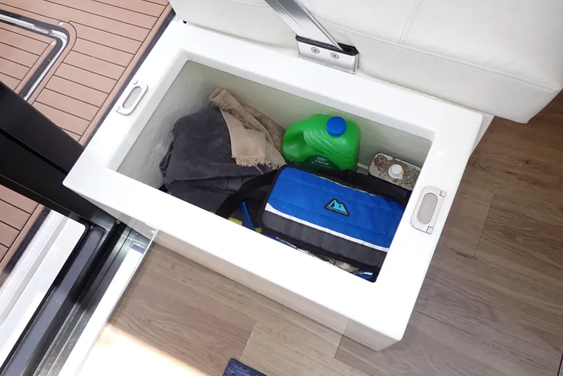 Slide: The Image of Carver Yachts C37 2019 - 139