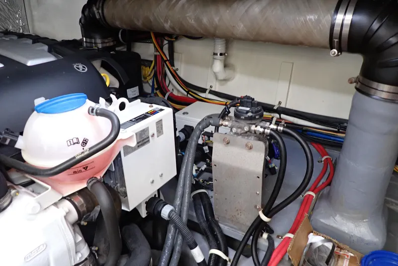 Slide: The Image of Carver Yachts C37 2019 - 212