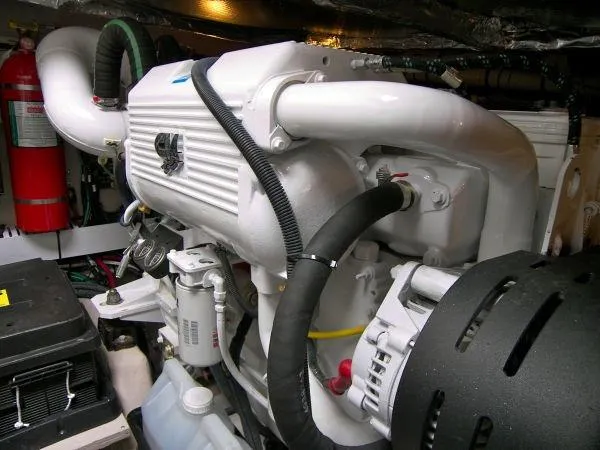 Slide: The Image of Sea Ray 48 Sundancer 2006 - 6