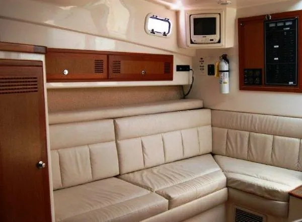 Slide: The Image of Cabo 31 Express 2000 - 2