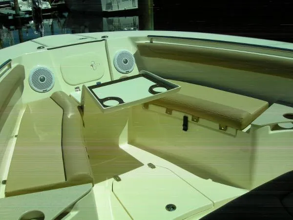 Slide: The Image of Scout Boats 255 LXF 2015 - 9
