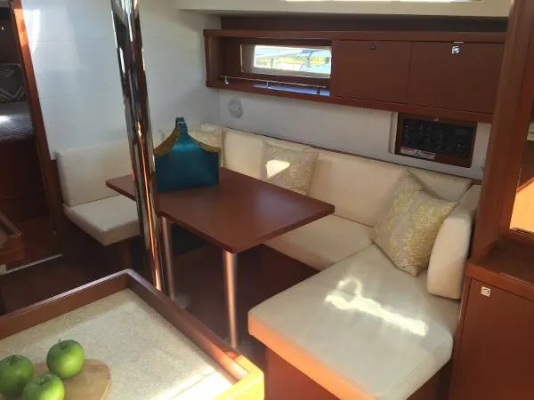 Slide: The Image of Beneteau Oceanis 41 2013 - 6