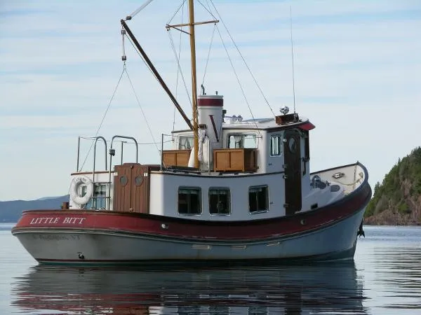 Slide: The Image of Lord Nelson Victory Tug 1985 - 5