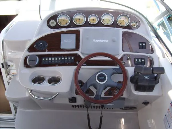 Slide: The Image of Chaparral 330 Signature Cruiser 2005 - 3