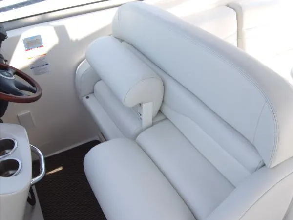 Slide: The Image of Chaparral 330 Signature Cruiser 2005 - 4