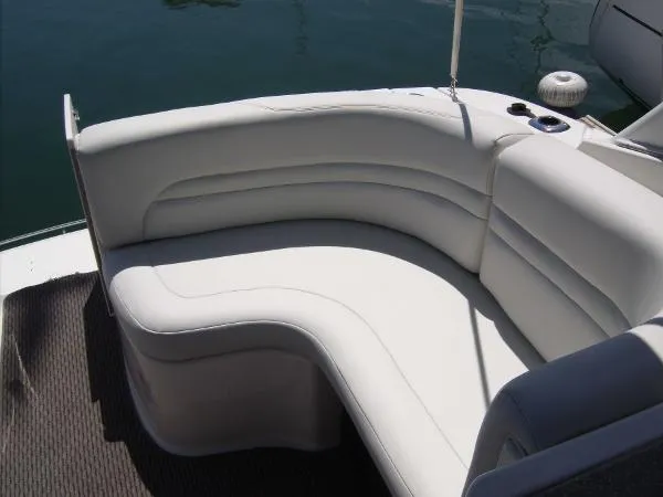 Slide: The Image of Chaparral 330 Signature Cruiser 2005 - 5