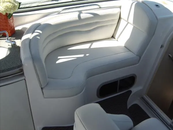 Slide: The Image of Chaparral 330 Signature Cruiser 2005 - 6