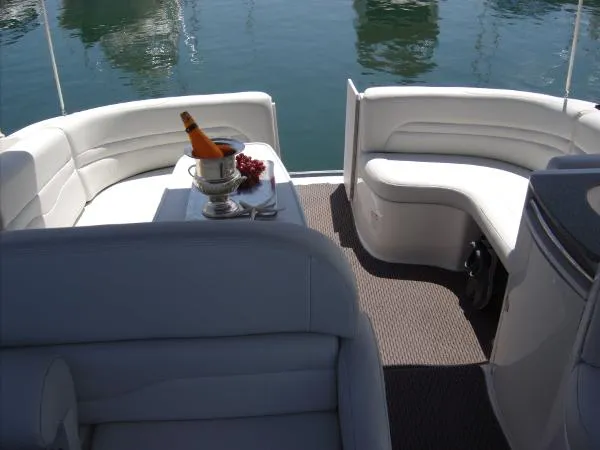 Slide: The Image of Chaparral 330 Signature Cruiser 2005 - 9