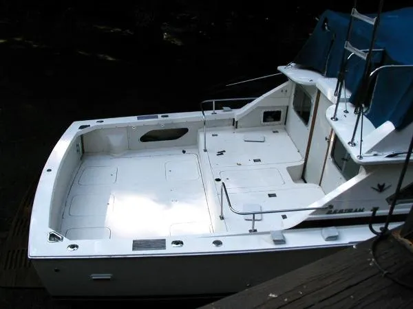 Slide: The Image of Bertram Flybridge Cruiser 1981 - 1
