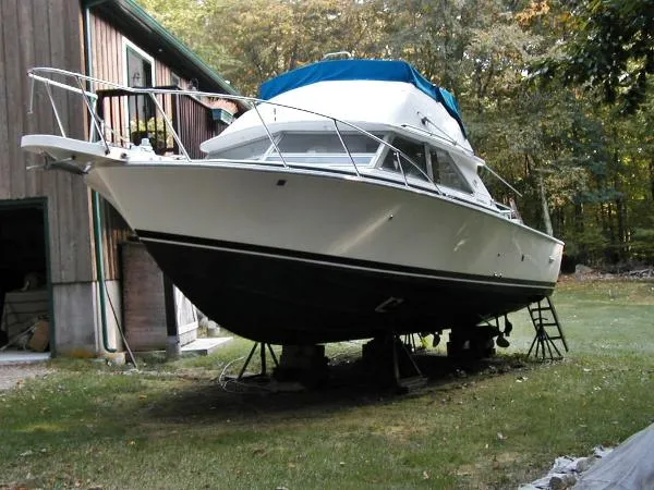 Slide: The Image of Bertram Flybridge Cruiser 1981 - 2