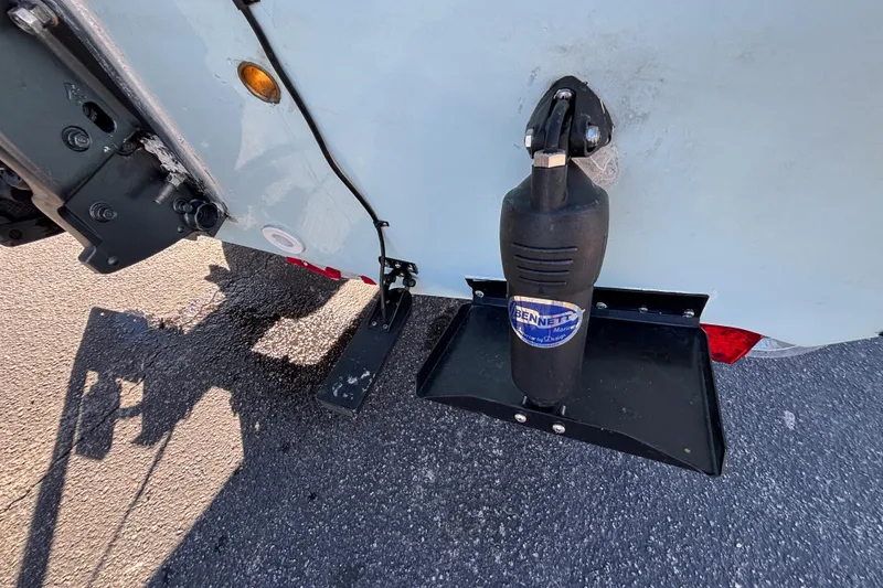 Slide: The Image of 2001 Key West 210 Bay Reef boat with Bennett Marine trim tab system. - 20