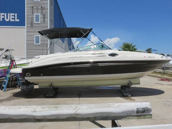 Slide: The Image of Sea Ray 240 Sundeck 2007 - 6
