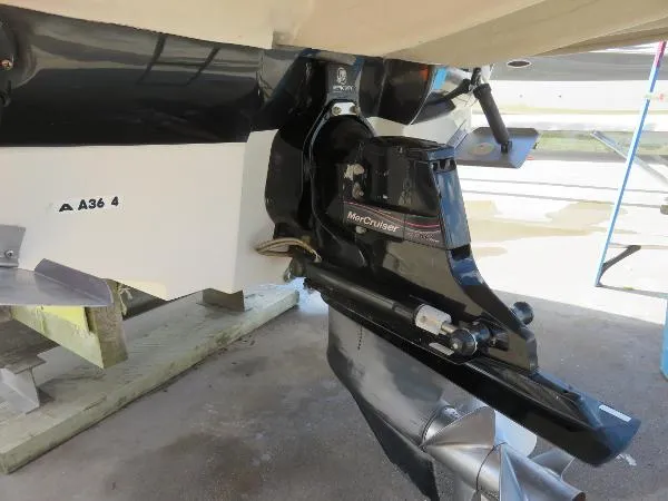 Slide: The Image of Sea Ray 240 Sundeck 2007 - 9
